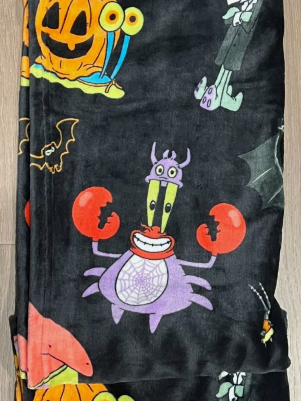 Nickelodeon SPONGEBOB SQUAREPANTS Black HALLOWEEN Plush Throw Blanket 50x70 NWT - Picture 10 of 14